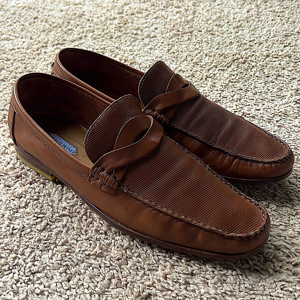 Donald Pliner Mens Italian Loafers